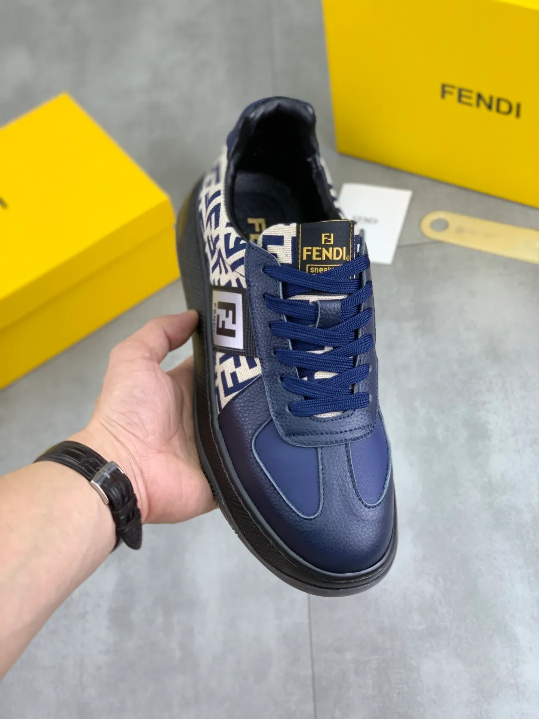 ​Men's shoes 💰P440 💰【New】Little monster 🆘 New FENDI 🕶️🕶️Simple routing effect, showing an elegant and cool driving shoe 🎬Using imported calfskin + first-layer pigskin lining🐂Excellent material🎬Detailed workmanship 🤗Comfortable foot feel➰➰. ​Pair it with any outfit to show your taste and temperament, low-key luxury ♻️Design ​simple and elegant ​noble and fashionable 🍃​Very loved and favored by trendy men 💓❤️size: 38-44 4️⃣colors available